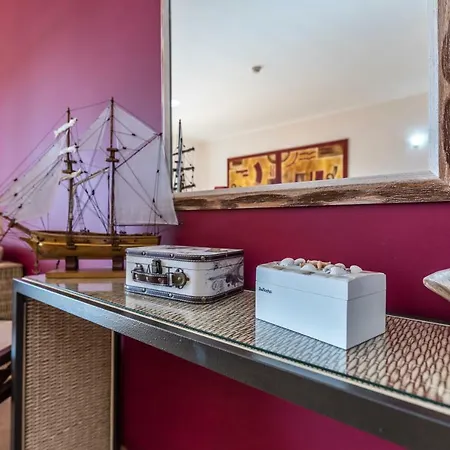 Appartement Luxury Apartment, Marina, & Pool *