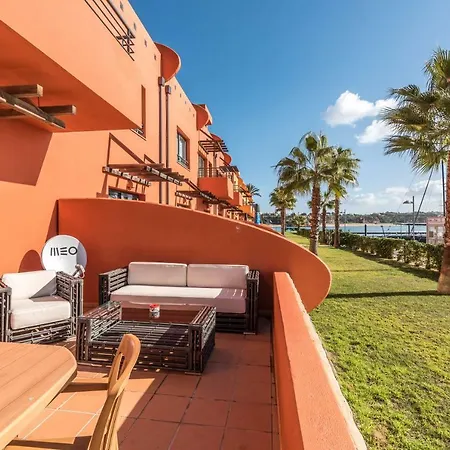 Luxury Apartment, Marina, & Pool Apartament Portimão