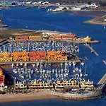 Luxury Apartment, Marina, & Pool Portimão