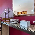 Apartmán Luxury Apartment, Marina, & Pool *