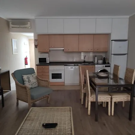 Daire Luxury Apartment, Marina, & Pool *