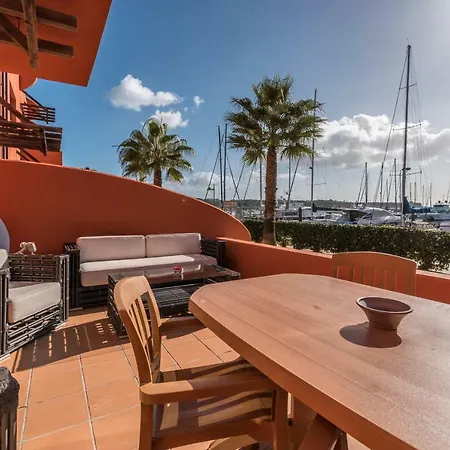 Luxury Apartment, Marina, & Pool Apartmán Portimão