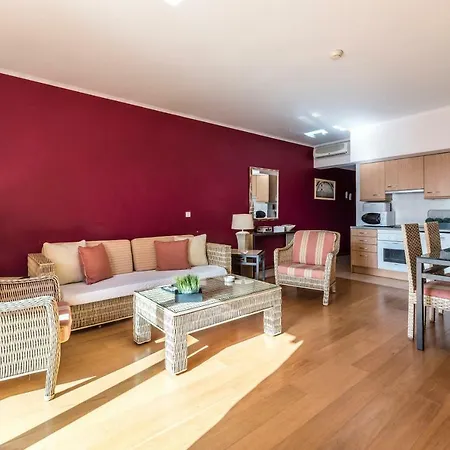 公寓 Luxury Apartment, Marina, & Pool 波尔蒂芒