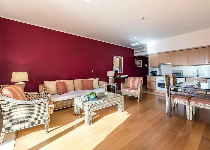 公寓 Luxury Apartment, Marina, & Pool 波尔蒂芒