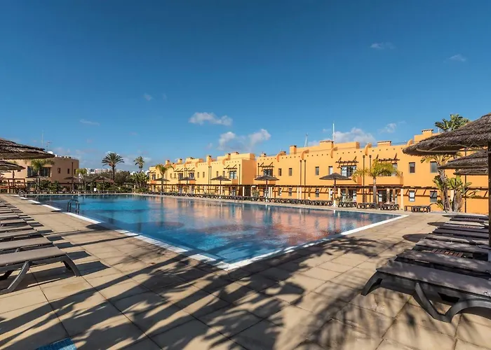 Luxury Apartment, Marina, & Pool Appartement *