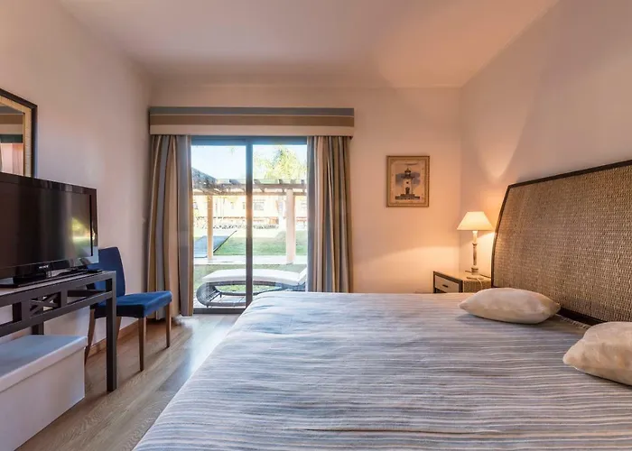 Luxury Apartment, Marina, & Pool Appartement